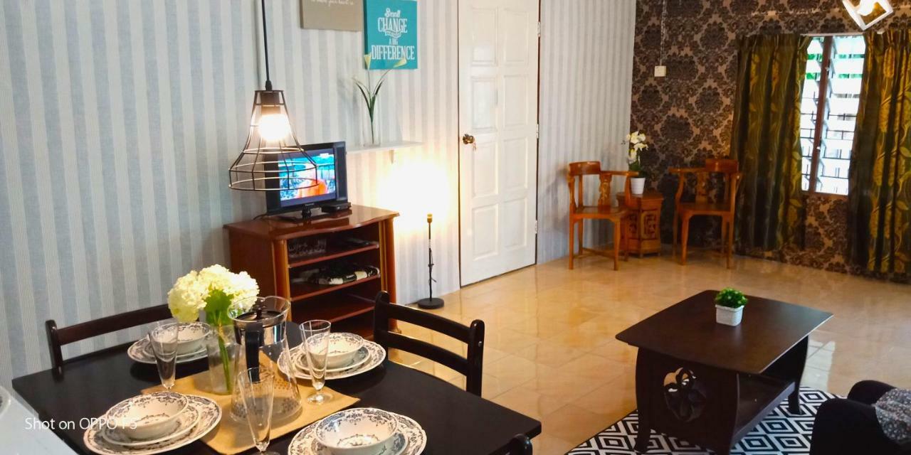 Rumah Tamu Azizah Kampong Tanjong Bayan المظهر الخارجي الصورة
